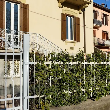 Lora Apartment, Free Private Parking Daire Como