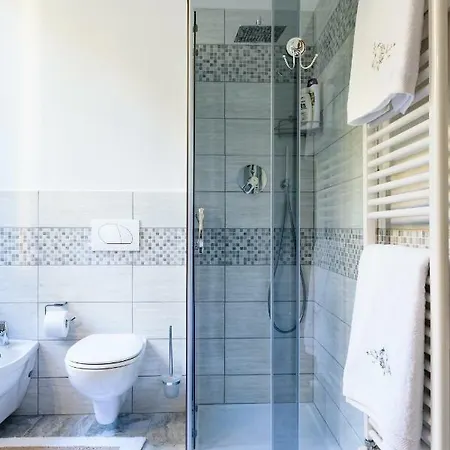 Daire Lora Apartment, Free Private Parking *