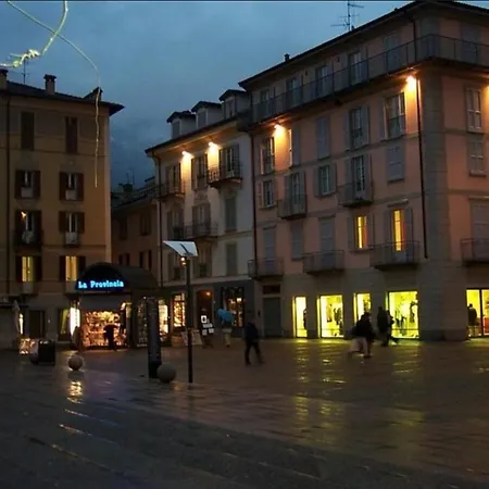 Lora Apartment, Free Private Parking, Self Check In * Côme