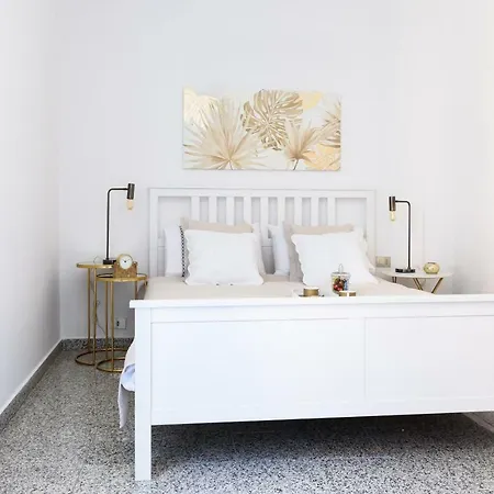 Lora Apartment, Free Private Parking, Self Check In * Côme