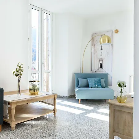 Lora Apartment, Free Private Parking, Self Check In * Côme