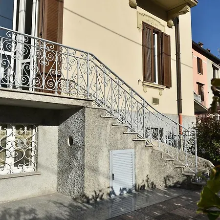 Lora Apartment, Free Private Parking, Self Check In * Côme